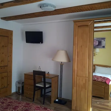 ホテル Wellnesshotel & Restaurant Hexenschopf レーッフィンゲン