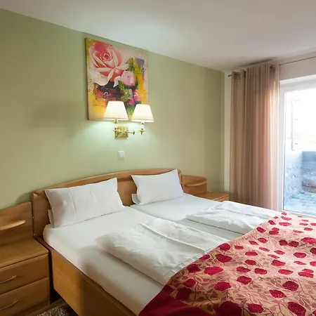 Otel Wellnesshotel & Restaurant Hexenschopf Löffingen