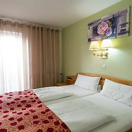 Wellnesshotel & Restaurant Hexenschopf Hotel 3*