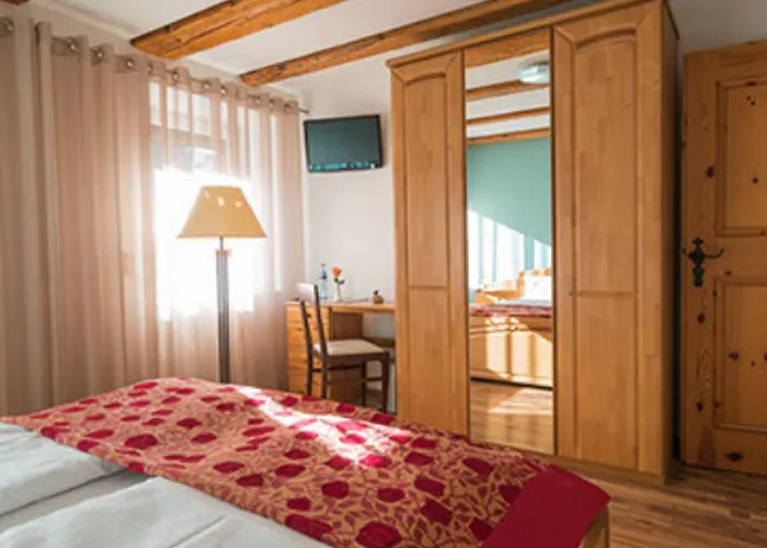 Wellnesshotel & Restaurant Hexenschopf Hotel 3*