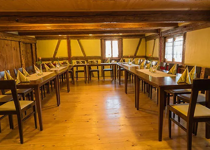 赫森绍普夫疗养酒店&餐厅 3*