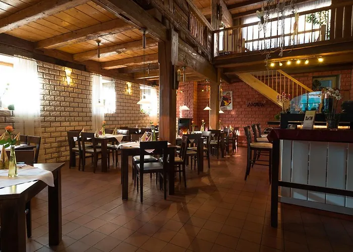 赫森绍普夫疗养酒店&餐厅 3*